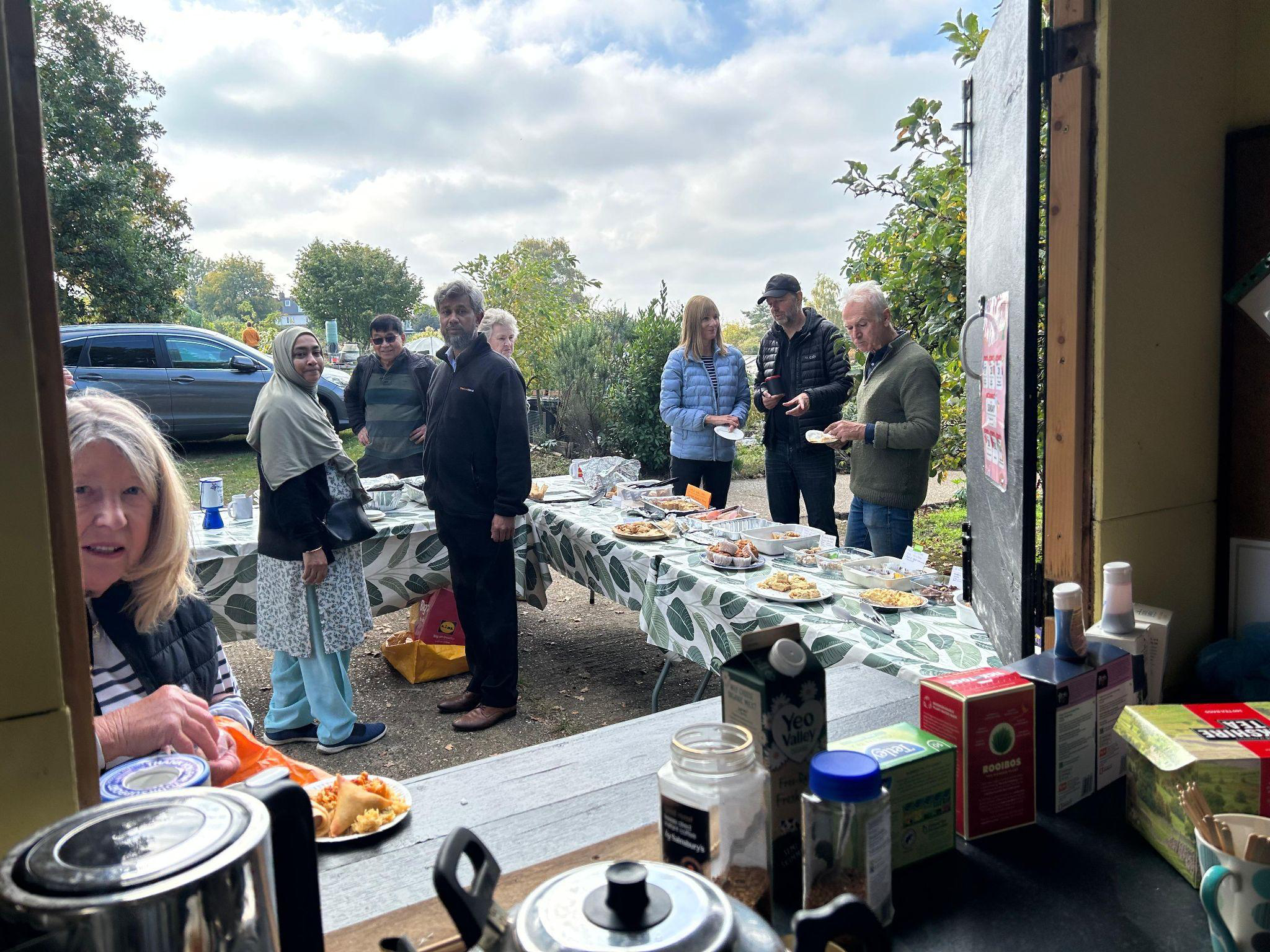 Apple pressing day photo 9